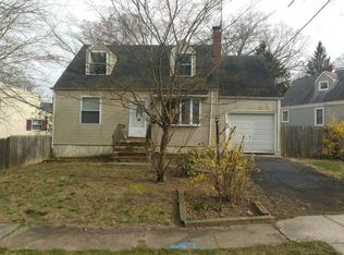 647 Concord Cir, Ewing, NJ 08618