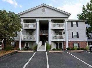 4300 Arrow Tree Dr APT I, Saint Louis, MO 63128