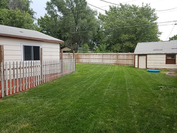 4th image of 717 S Bailey Ave