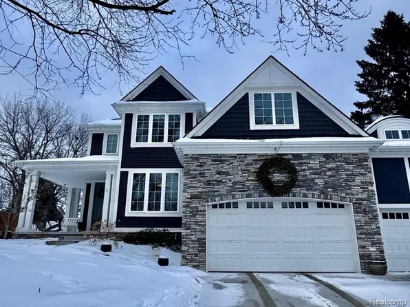 420 Bennett St, Milford, MI 48381