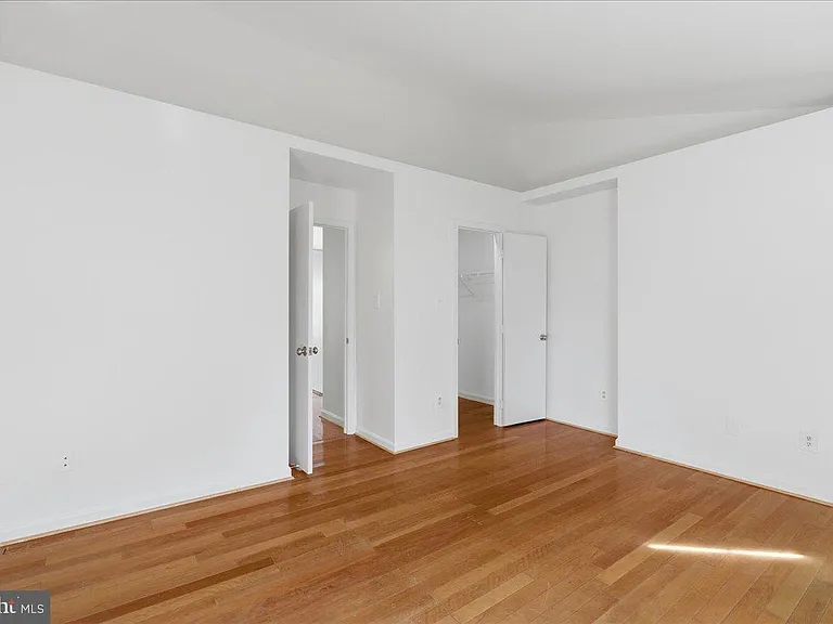 6129 Kendra Way — Photo 23