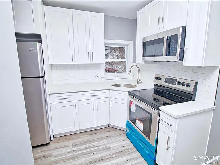 34 Lester St #2 — Photo 3