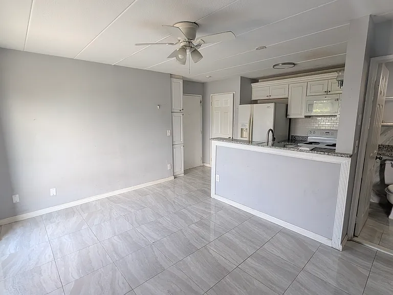 126 Beaver St #180 — Photo 5