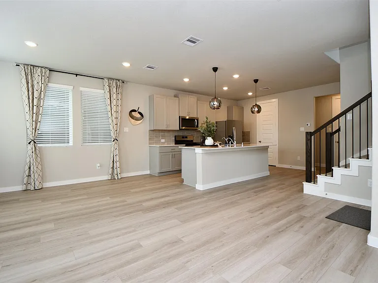4212 Lyons Fall Dr — Photo 8
