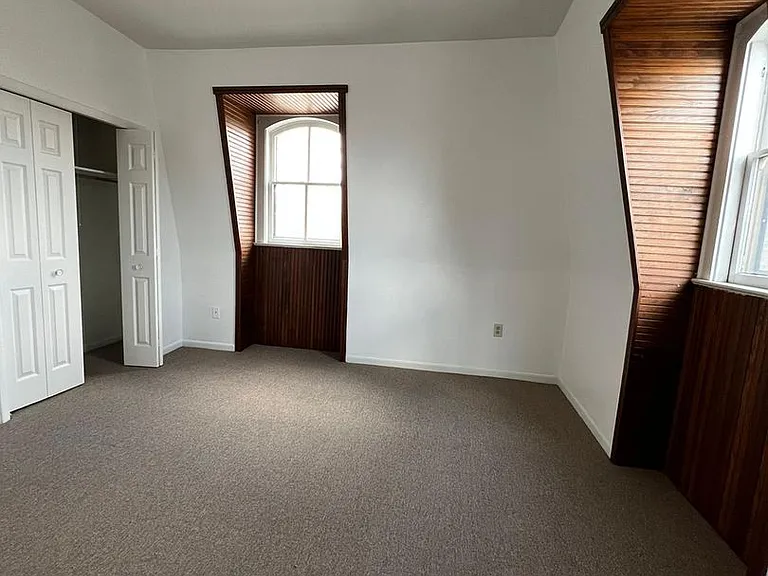 111 N Normal St — Photo 11