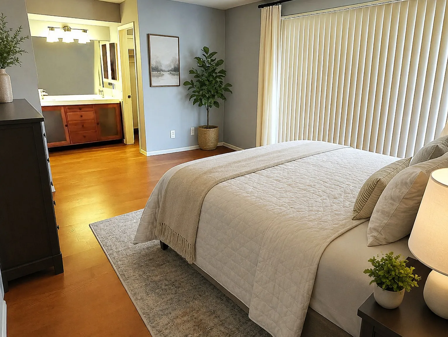 4 bed, 2.5 bath, 1342 sqft, $2,195 — Photo 2