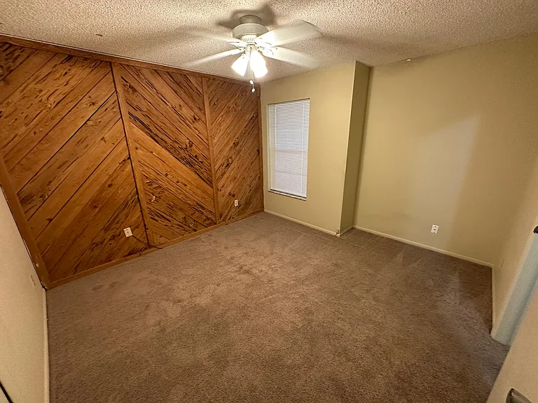 1939 Arvis Cir W — Photo 17