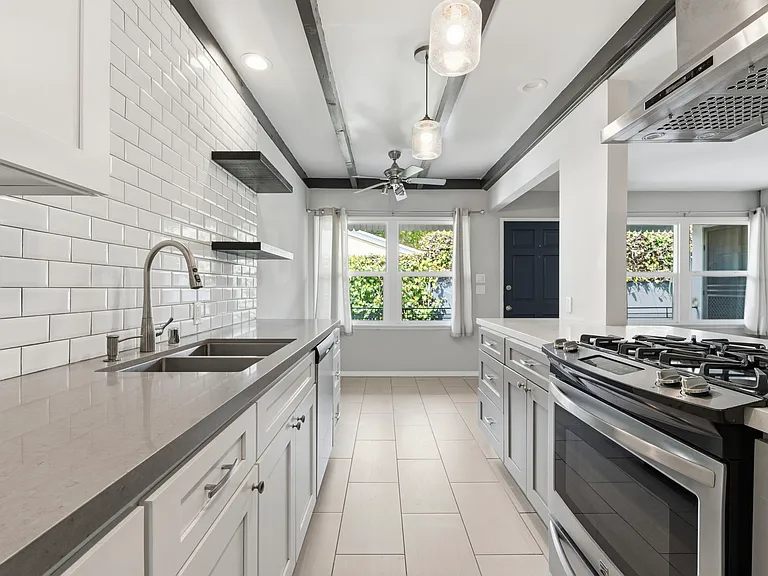 707 Pine St #5 — Photo 10