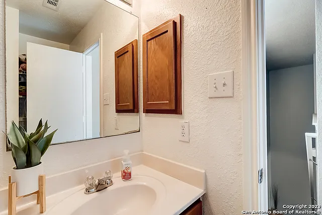 8002 Willow Country — Photo 26