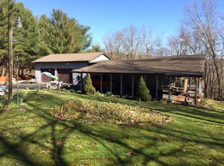 71 N Second St, Zaleski, OH 45698
