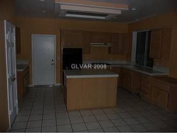 3rd image of 9201 Spruce Mountain Way