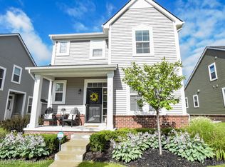 731 Hickory St, Milford, MI 48381