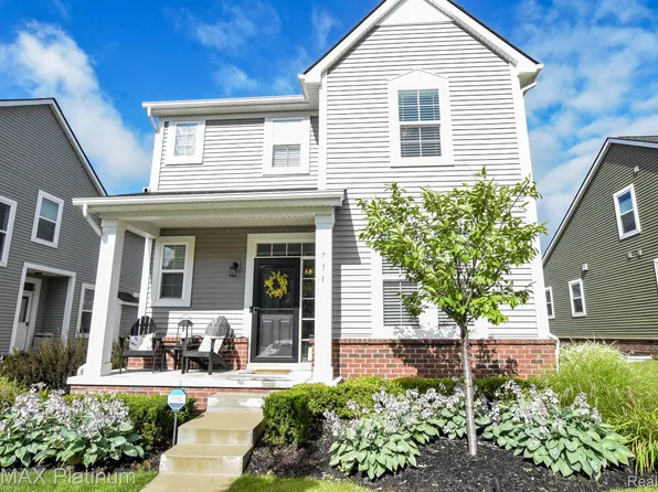 731 Hickory St, Milford, MI 48381
