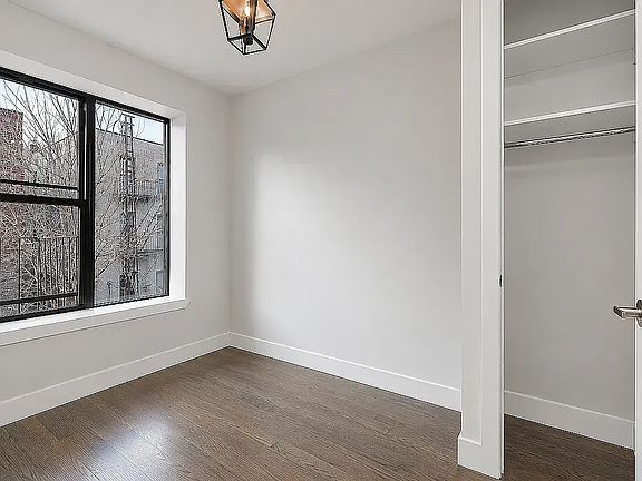 2nd image of 486 Harman St #2I