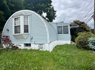 646 Rathbun St, Blackstone, MA 01504