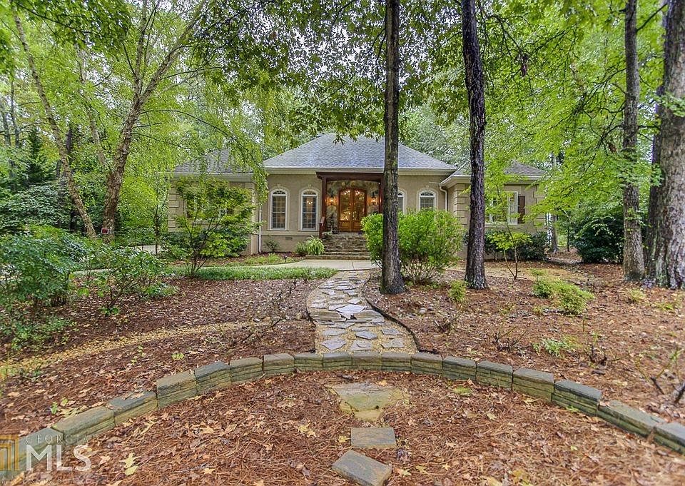 1st image of 360 Northcrest Dr