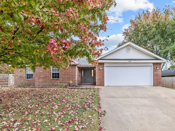 1504 N Genoa Ave, Fayetteville, AR 72704