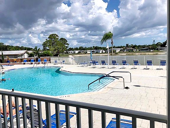 5th image of 11769 S Carolina Dr #133