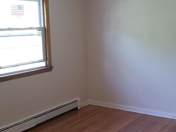 5th image of 10901 S King Dr W