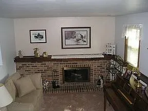 719 Cypress Ln photo 1