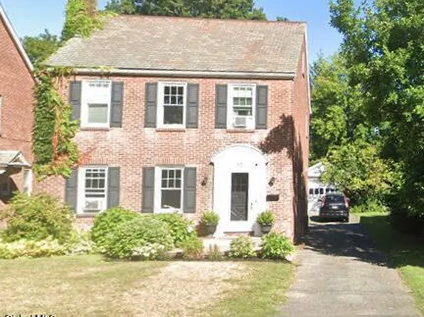 63 Oakwood Street, Albany, NY 12208