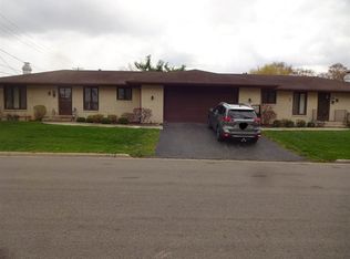 401 Snow Ave, Loves Park, IL