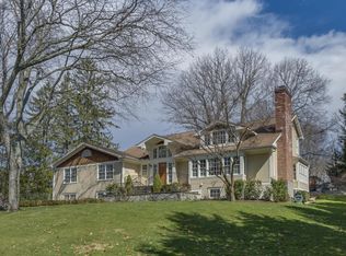 25 Copper Beech Rd, Greenwich, CT 06830