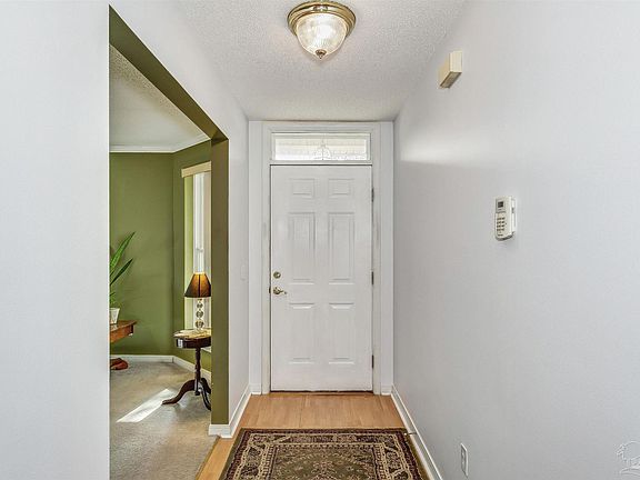 5th image of 3441 Esplanade Dr