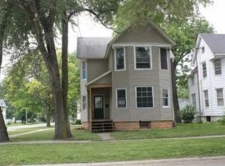 595 S Wildwood Ave, Kankakee, IL 60901