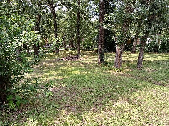 2nd image of 129 Twelve Oaks Cir