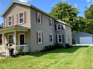 1043 Amherst Rd NE, Massillon, OH 44646