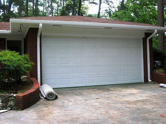 4th image of 709 Dogwood Dr