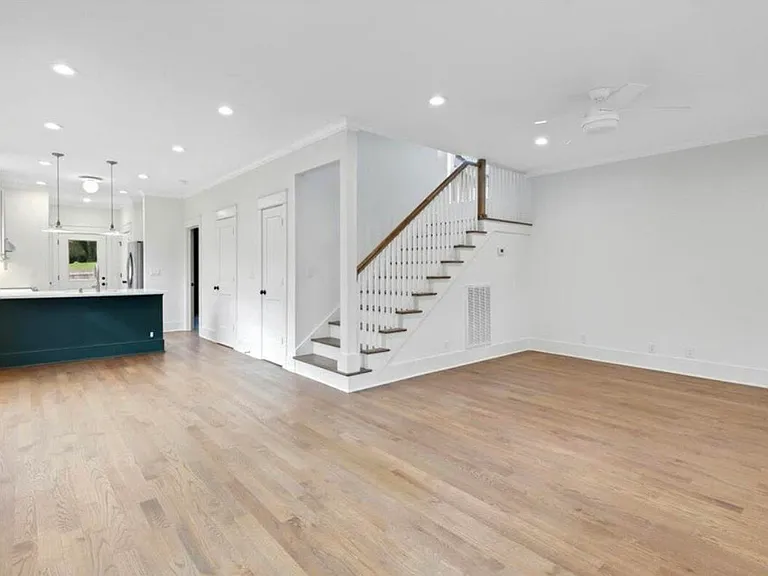 205 Shawnee Trl — Photo 6