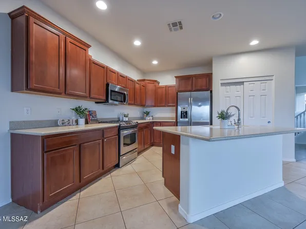 10565 E Water Poppy Rd, Tucson, AZ 85747