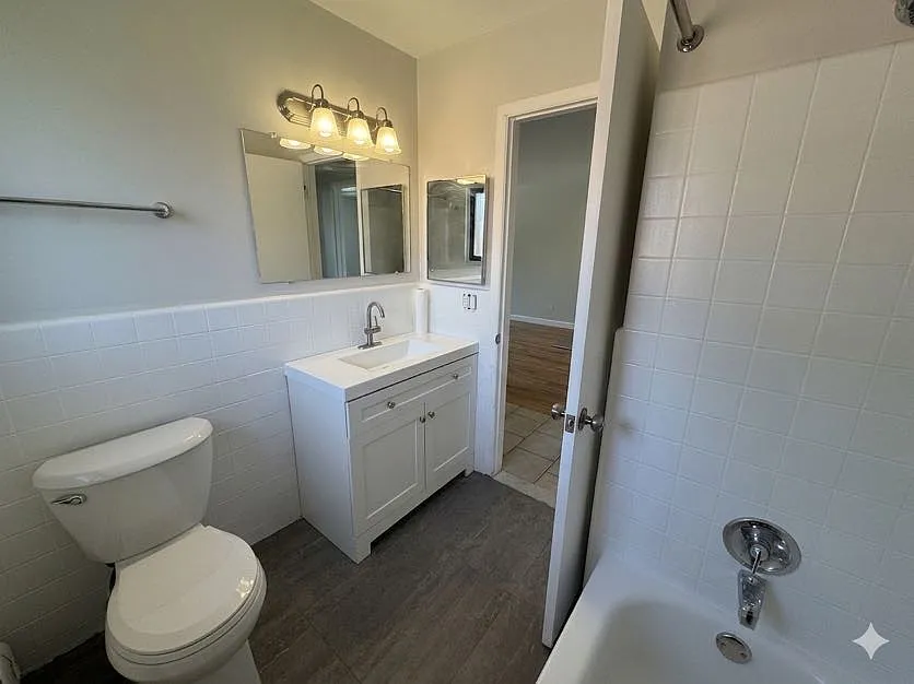 2 bed, 850 sqft, $1,299 — Photo 4