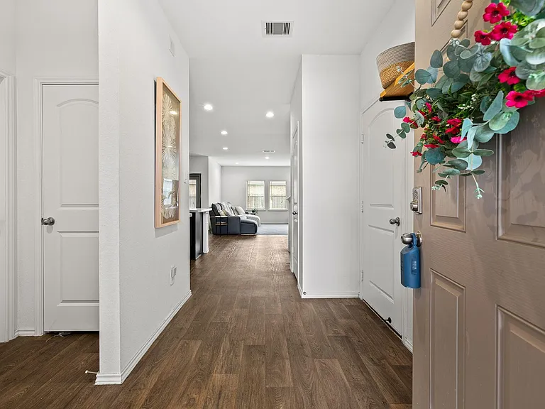 5326 Shady Olive St — Photo 5