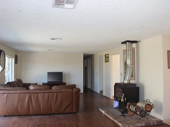 4th image of 16665 Charles Schell Ln