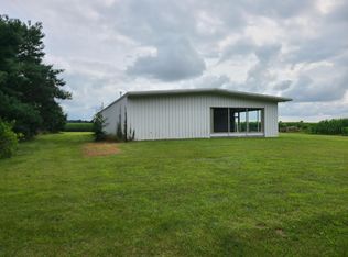 35661 82nd Ave, Decatur, MI 49045