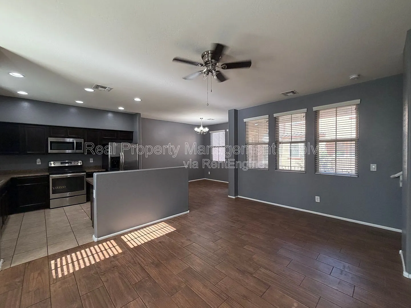 2 bed, 3.0 bath, 1284 sqft, $1,685 — Photo 4