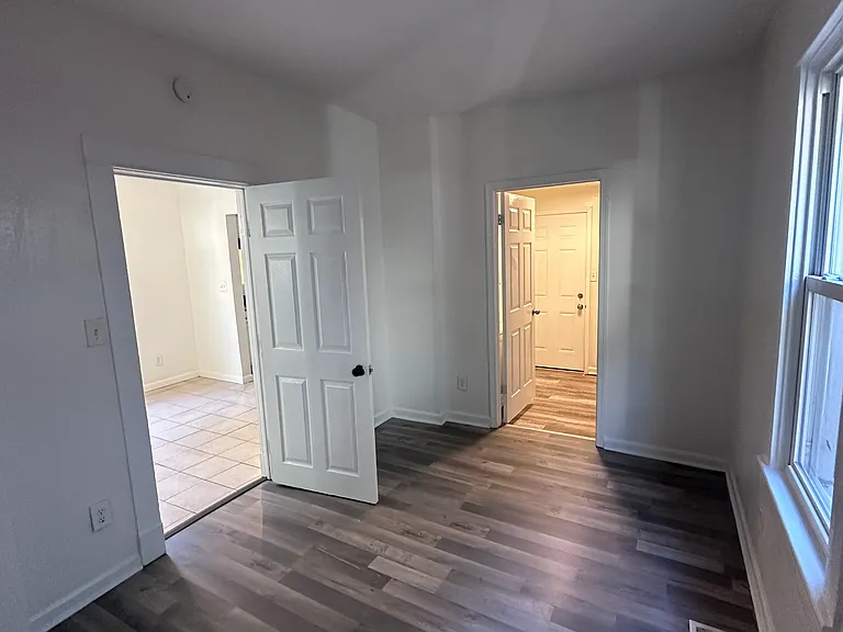 2815 Keller Ave — Photo 5