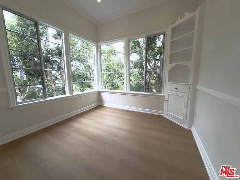 378 S La Jolla Ave — Photo 7