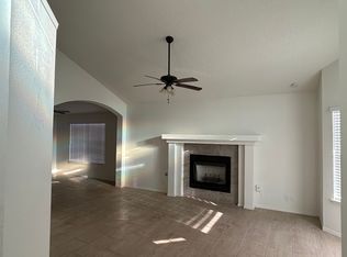 132 Lago Grande Dr, Horizon City, TX 79928