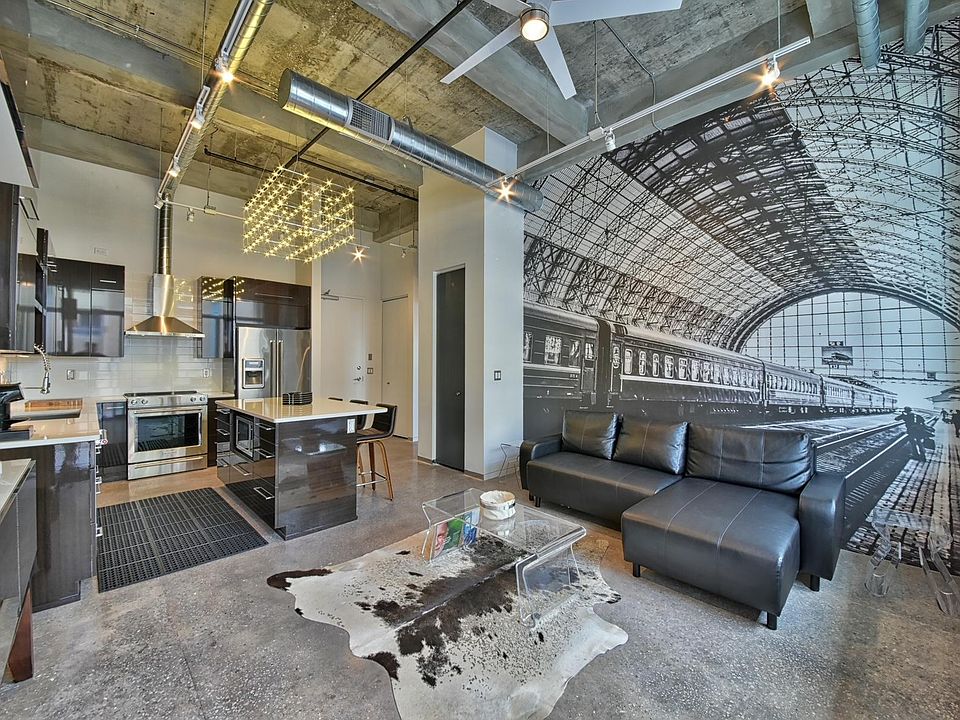 Modern industrial theme, plenty of storage