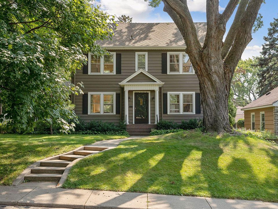 1st image of 1672 Hillcrest Ave
