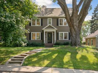 1672 Hillcrest Ave, Saint Paul, MN 55116