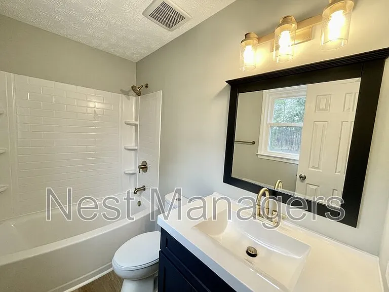 623 Daharan Dr — Photo 5