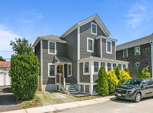 45 Burnside Ave, Newport, RI 02840