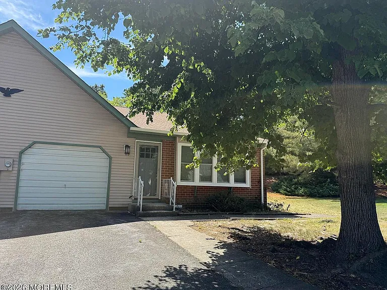 12 Juniper Ln #B — Photo 20