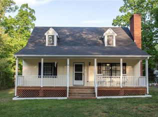 8401 Daybreak Dr, Amelia Court House, VA 23002