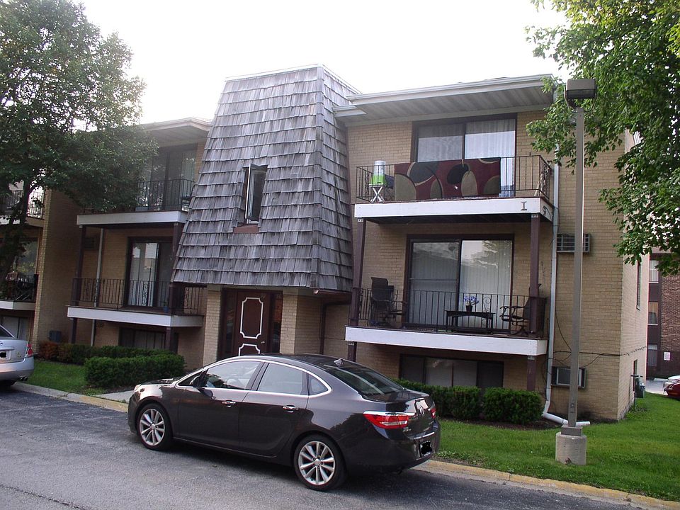 1st image of 50 W 65th St APT 4